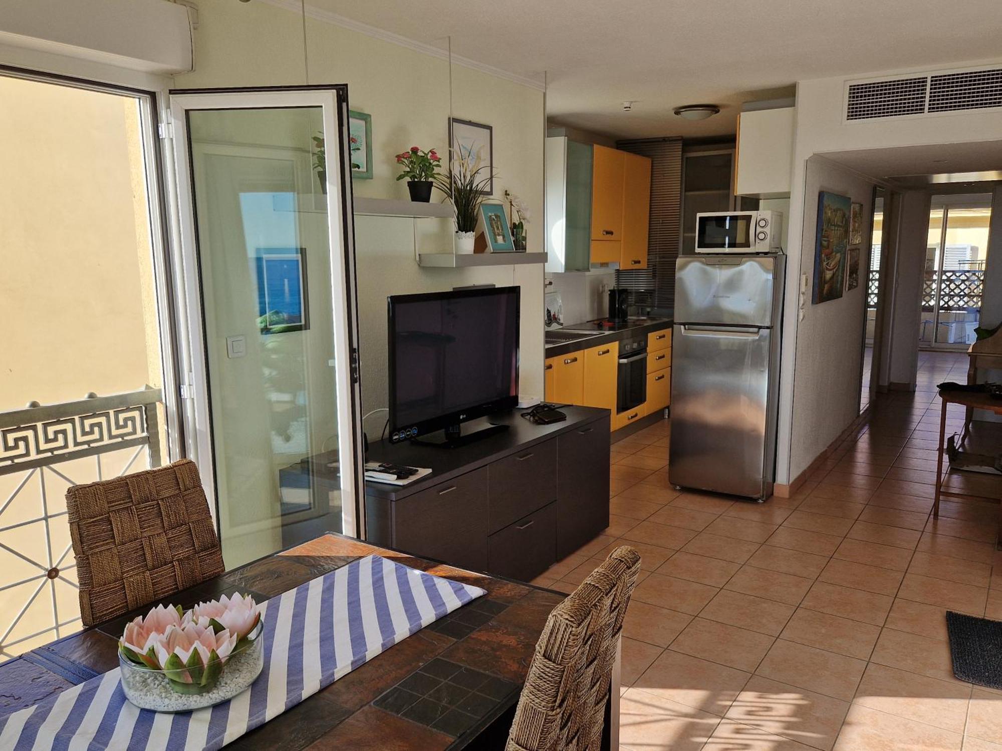 Villa Azzurra Menton Apt Luxe, Front Mer, 4Th Floor Of 5, Wifi, Tvsat, Climate 外观 照片